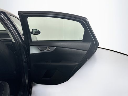 Used 2024 Kia Forte LXS image 27