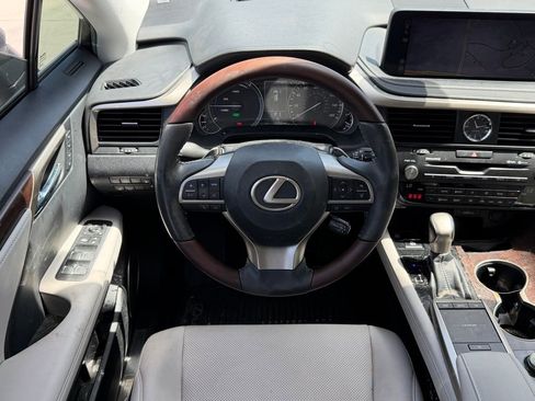 Used 2022 Lexus RX 450h AWD w/ Premium Package image 10