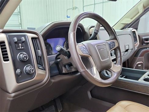 Used 2018 GMC Sierra 1500 Denali w/ Denali Ultimate Package image 18