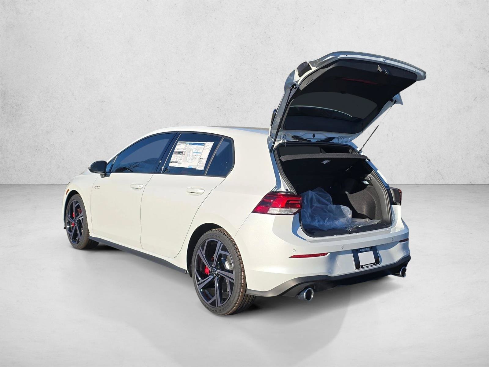 New 2026 Volkswagen GTI SE FWD image 3