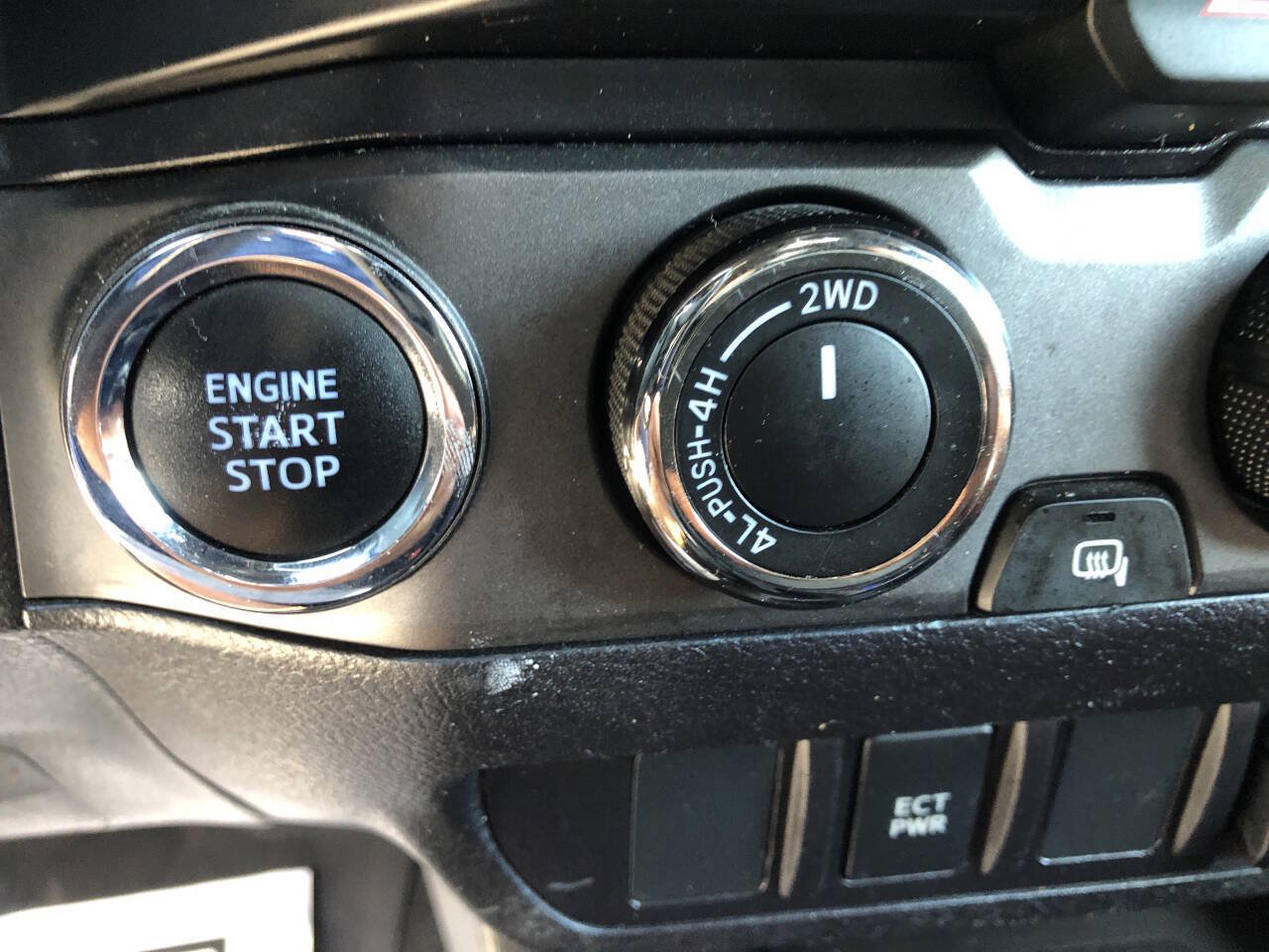 Used 2021 Toyota Tacoma TRD Sport AWD/4WD image 20