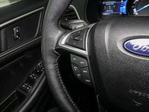 Used 2022 Ford Edge SEL w/ Convenience Package image 30