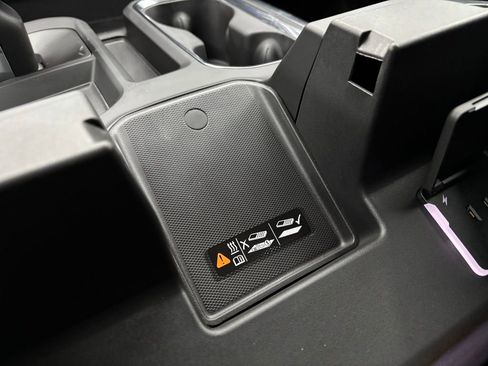 New 2026 GMC Sierra 1500 Elevation image 29