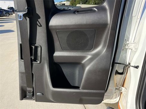 Used 2019 Toyota Tacoma SR image 24