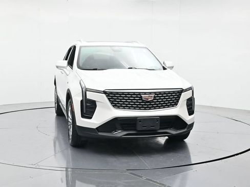 Used 2024 Cadillac XT4 Premium Luxury AWD/4WD image 4