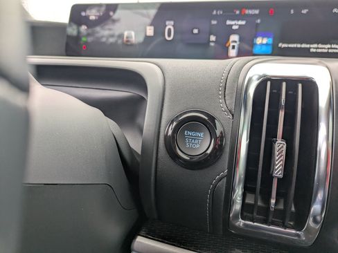 Certified 2025 Ford Expedition Platinum w/ Stealth Performance Package image 24