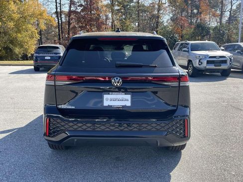 New 2026 Volkswagen Tiguan SE R-Line FWD image 5
