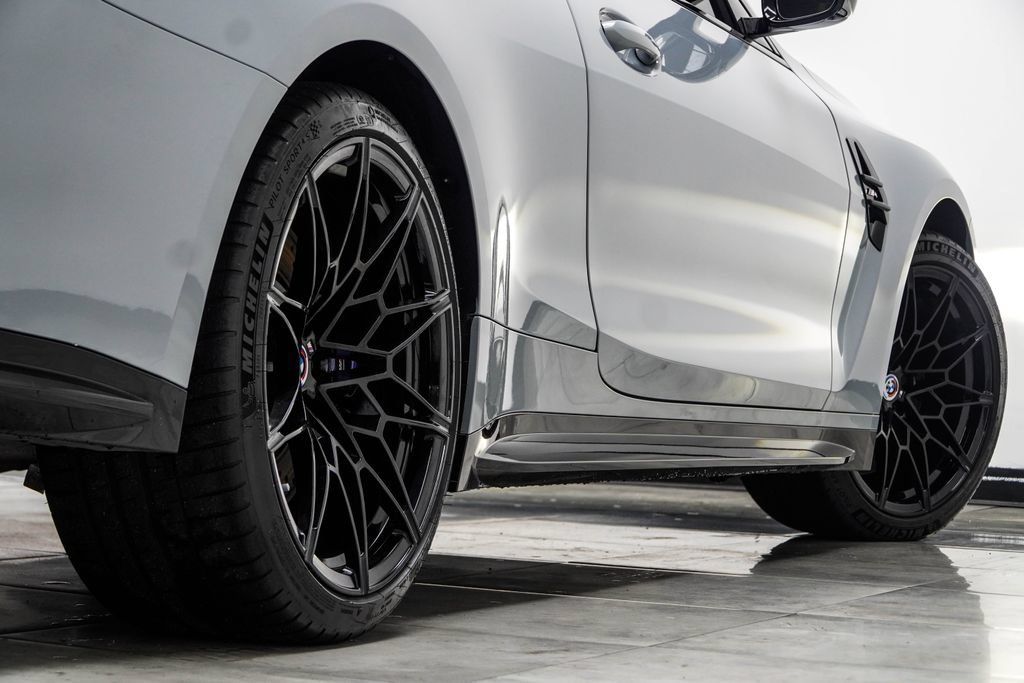 Used 2022 BMW M4 Coupe w/ Executive Package RWD image 25