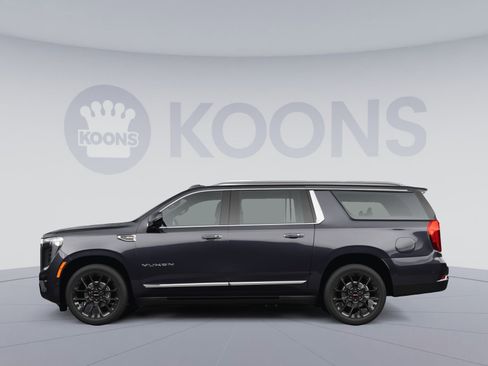 New 2026 GMC Yukon XL Elevation w/ Elevation Premium Package AWD/4WD image 2