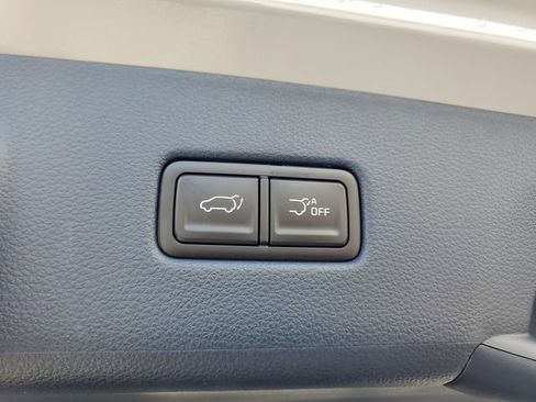 New 2026 Kia Carnival EX FWD image 29