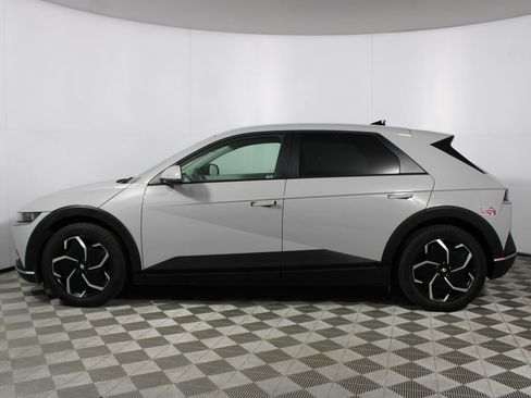 Used 2024 Hyundai Ioniq 5 SEL RWD image 24