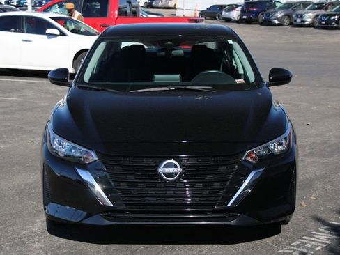 Certified 2025 Nissan Sentra SV w/ All-Weather Package image 9