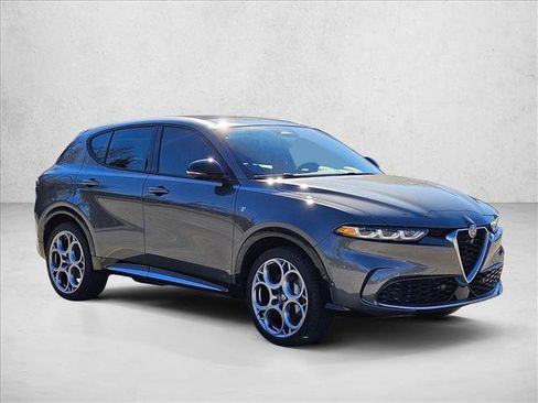 Used 2024 Alfa Romeo Tonale Ti w/ Active Assist Package image 3