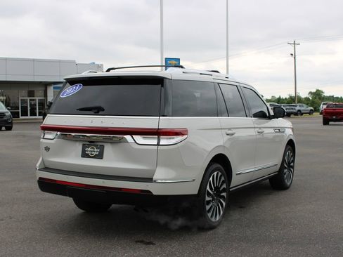Used 2023 Lincoln Navigator Reserve RWD image 9