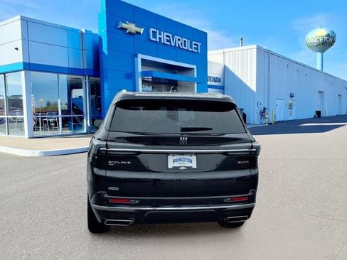 Used 2026 Buick Enclave Avenir w/ Super Cruise Package AWD/4WD image 4