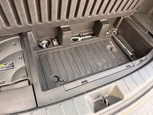 Used 2011 MAZDA CX-9 Grand Touring w/ Moonroof & Bose Audio Pkg image 28