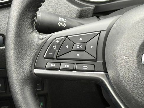Used 2020 Nissan Rogue SV AWD/4WD image 29