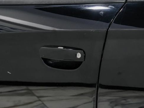 Used 2017 Dodge Charger R/T RWD image 39