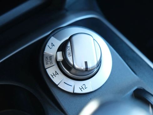 Used 2016 Toyota 4Runner SR5 Premium image 34