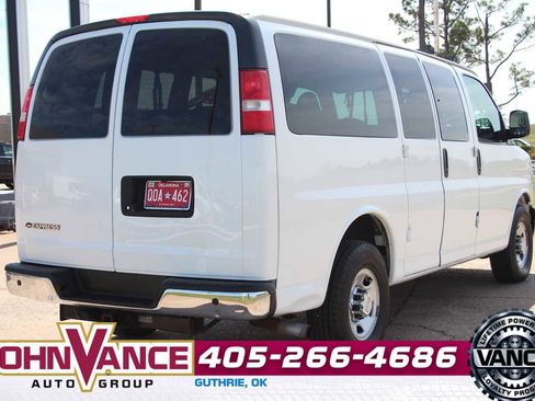 Used 2017 Chevrolet Express 2500 LT w/ LT Preferred Equipment Group image 11