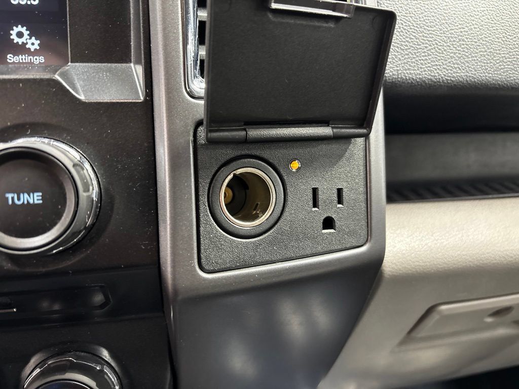 Used 2016 Ford F150 4x4 SuperCrew image 26
