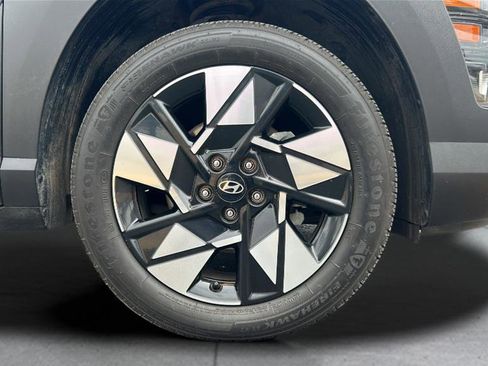 Used 2024 Hyundai Kona SEL FWD image 29