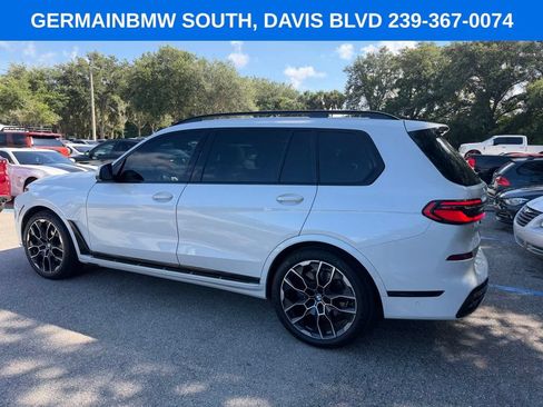 Used 2023 BMW X7 xDrive40i w/ Executive Package AWD/4WD image 13