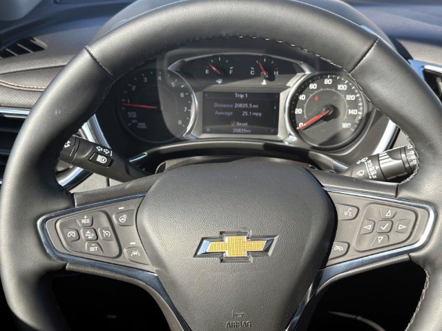 Used 2024 Chevrolet Equinox Premier AWD/4WD image 19