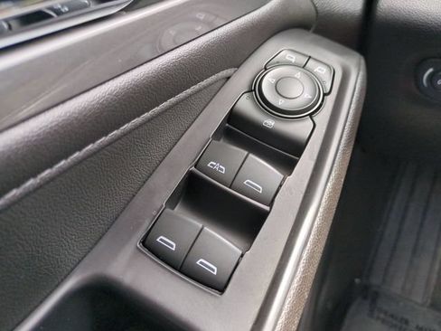 Certified 2023 Chevrolet Traverse LT AWD/4WD image 30