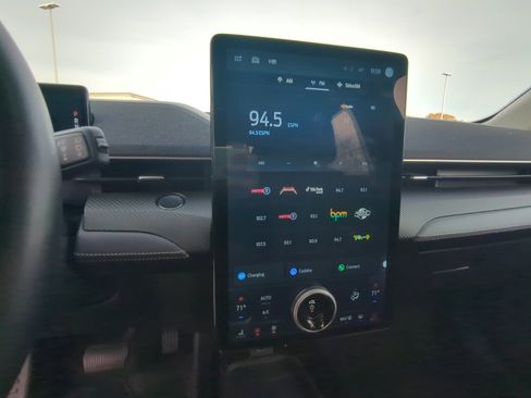 Used 2024 Ford Mustang Mach-E Premium image 16