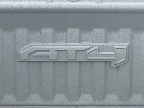 Used 2024 GMC Sierra 1500 AT4 w/ Technology Package AWD/4WD image 27
