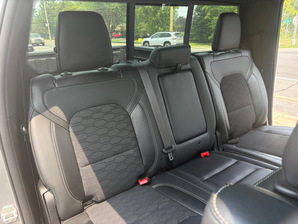 Used 2024 RAM 1500 Big Horn AWD/4WD image 31