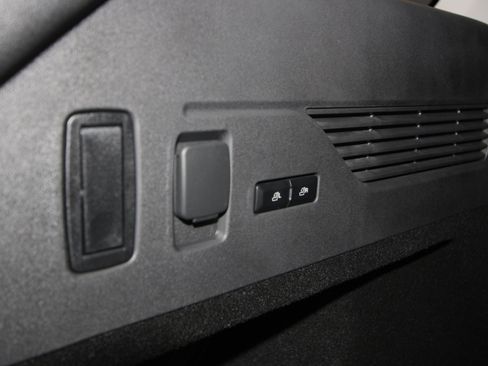 New 2026 Lincoln Nautilus Premier image 36