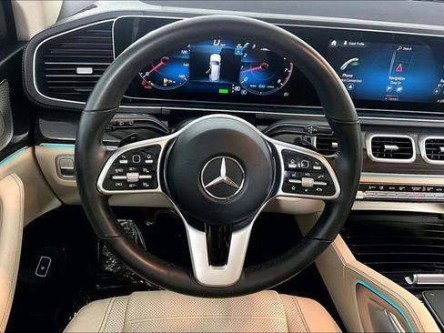 Used 2023 Mercedes-Benz GLS 450 4MATIC image 5