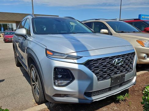 Used 2019 Hyundai Santa Fe FWD image 2