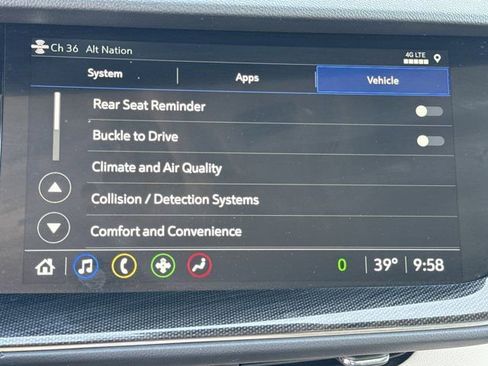 Used 2022 Buick Envision Essence w/ Safety Package FWD image 28