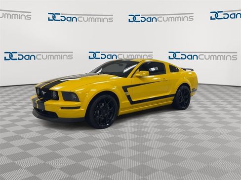 Used 2005 Ford Mustang GT image 4