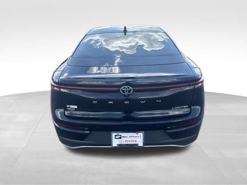 Used 2023 Toyota Crown AWD/4WD image 4