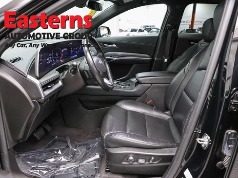 Used 2024 Cadillac XT4 Premium Luxury AWD/4WD image 13
