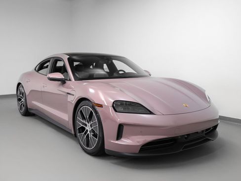 New 2025 Porsche Taycan image 10
