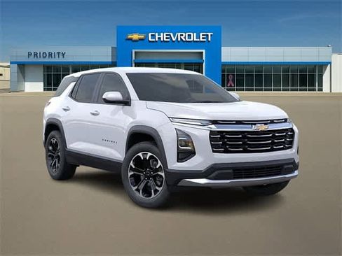 New 2025 Chevrolet Equinox LT image 1