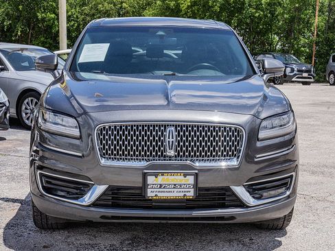 Used 2020 Lincoln Nautilus Reserve FWD image 2