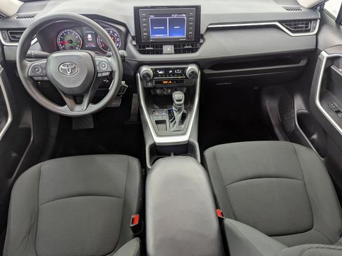 Used 2022 Toyota RAV4 LE image 15