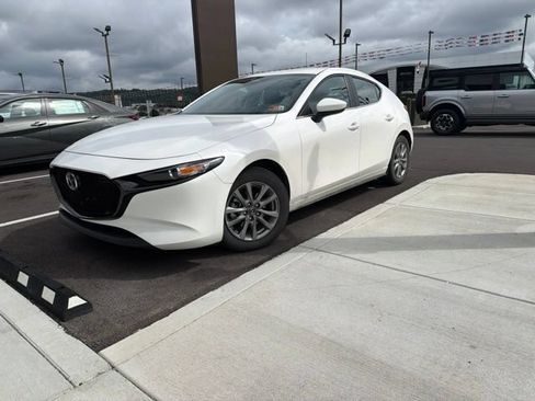 Used 2025 MAZDA MAZDA3 s FWD image 11
