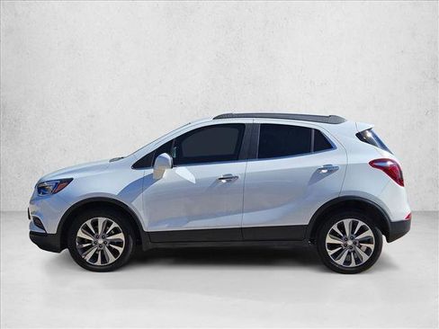 Used 2020 Buick Encore Preferred image 9