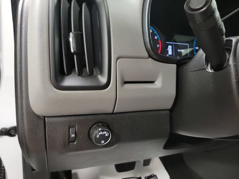 Used 2015 Chevrolet Colorado W/T RWD image 23