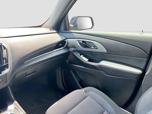 Used 2023 Chevrolet Traverse LT FWD image 23
