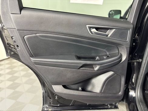 Used 2018 Ford Edge Titanium w/ Equipment Group 301A image 41