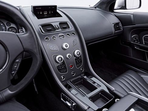 Used 2016 Aston Martin DB9 GT RWD image 72