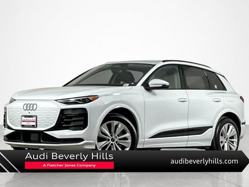 Used 2025 Audi Q6 e-tron Premium w/ Convenience Package RWD image 1